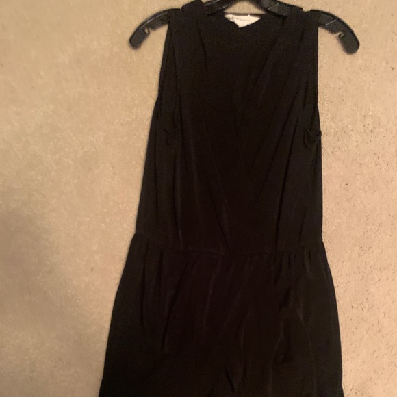 V neck BCBGeneration romper - Picture 1 of 3